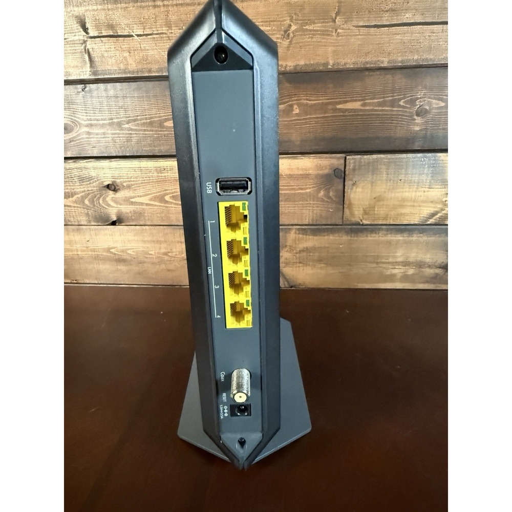 Netgear C7000 AC1900 WiFi DOCSIS 3.0 Cable Modem Router - Picture 2 of 6